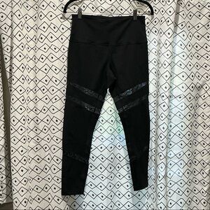 Zella Black Mesh Panels Leggings Size M
